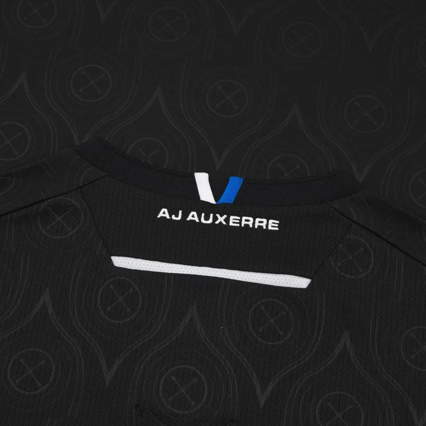 Auxerre 2025/26 Uitwedstrijdsportshirt voor volwassenen Auxerre 2025/26 Uitwedstrijdsportshirt voor volwassenen