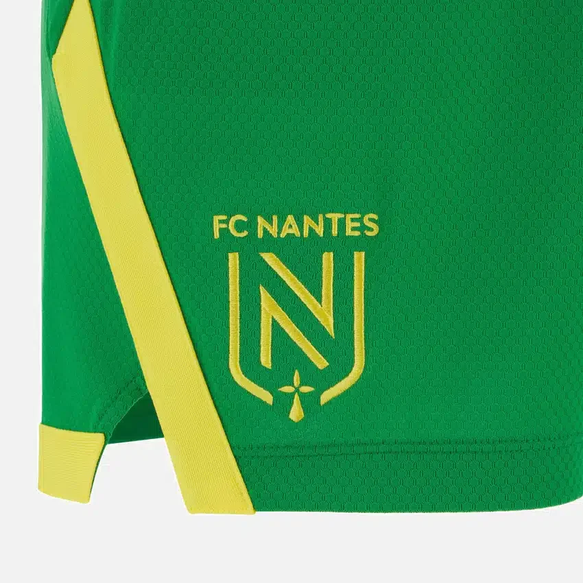 FC Nantes 2025/26 Thuis-Shorts voor volwassenen FC Nantes 2025/26 Thuis-Shorts voor volwassenen