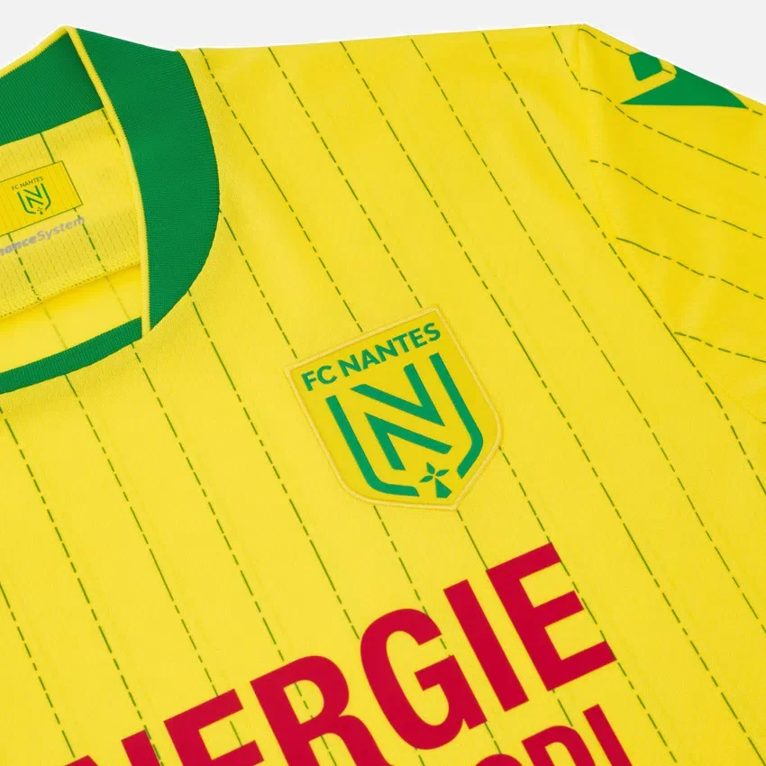 FC Nantes 2025/26 Thuissportshirt voor volwassenen FC Nantes 2025/26 Thuissportshirt voor volwassenen