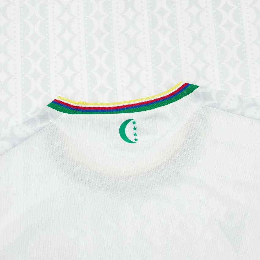 Federazione Calcistica Isole Comore 2025/26 Uitwedstrijdsportshirt voor volwassenen Federazione Calcistica Isole Comore 2025/26 Uitwedstrijdsportshirt voor volwassenen