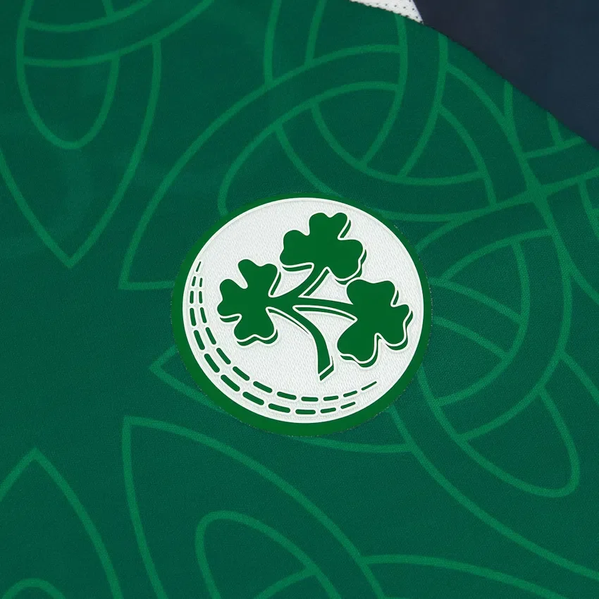 Ierland Cricket Team 2026/28 ODI Junior wedstrijdoverhemd met lange armstukken Ierland Cricket Team 2026/28 ODI Junior wedstrijdoverhemd met lange armstukken