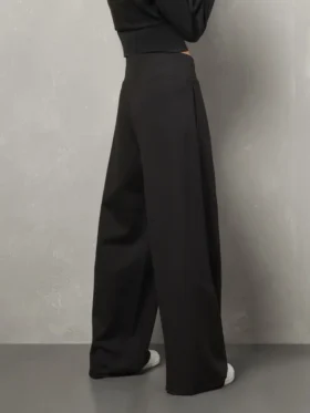 Lilli Milo Lange broek met wijde pijpen Lilli Milo Lange broek met wijde pijpen