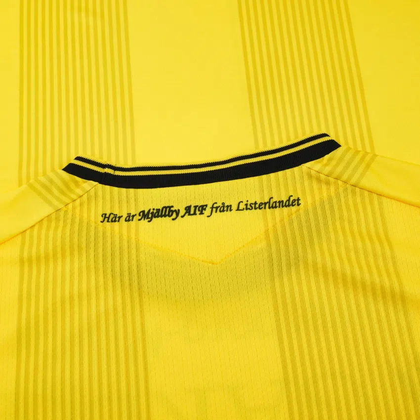 Mjällby AIF 2026 Thuiswedstrijdsportshirt voor volwassenen Mjällby AIF 2026 Thuiswedstrijdsportshirt voor volwassenen