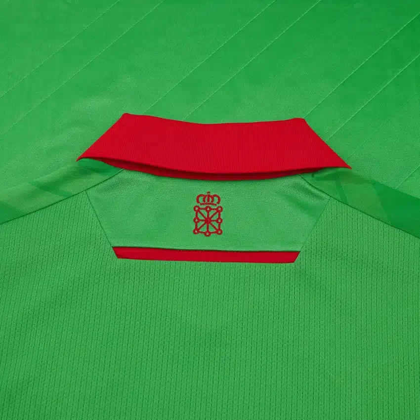 Osasuna 2025/26 Uitwedstrijdsportshirt voor volwassenen Osasuna 2025/26 Uitwedstrijdsportshirt voor volwassenen