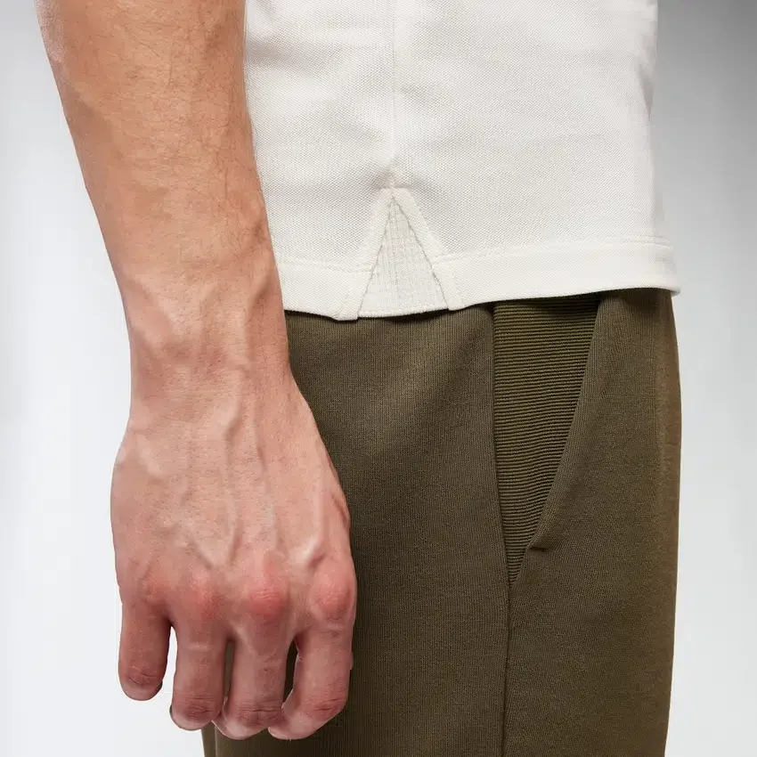 Stralend overhemd met Franse kraag Stralend overhemd met Franse kraag