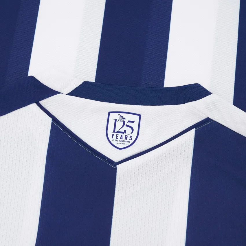 West Bromwich Albion F.C. 2025/26 Thuissportshirt voor volwassenen West Bromwich Albion F.C. 2025/26 Thuissportshirt voor volwassenen